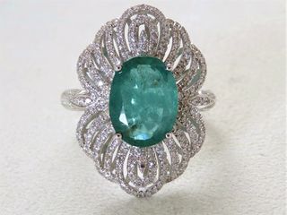 18k White Gold 3.17ct Emerald & 0.93ct Diamond Ring with Valuation