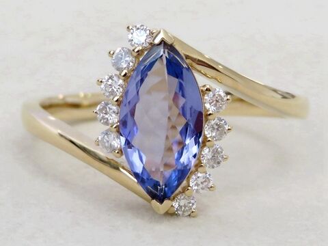 14k Yellow Gold Tanzanite & 0.2ct Diamond Ring