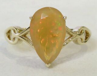 9k Yellow Gold 1.73ct Rainbow Fire Opal Ring