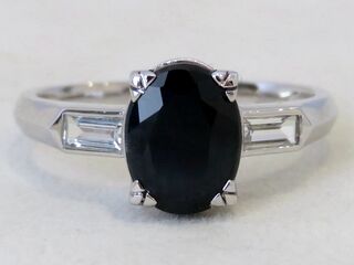 9k White Gold 3.3ct Black Sapphire & White Sapphire Ring