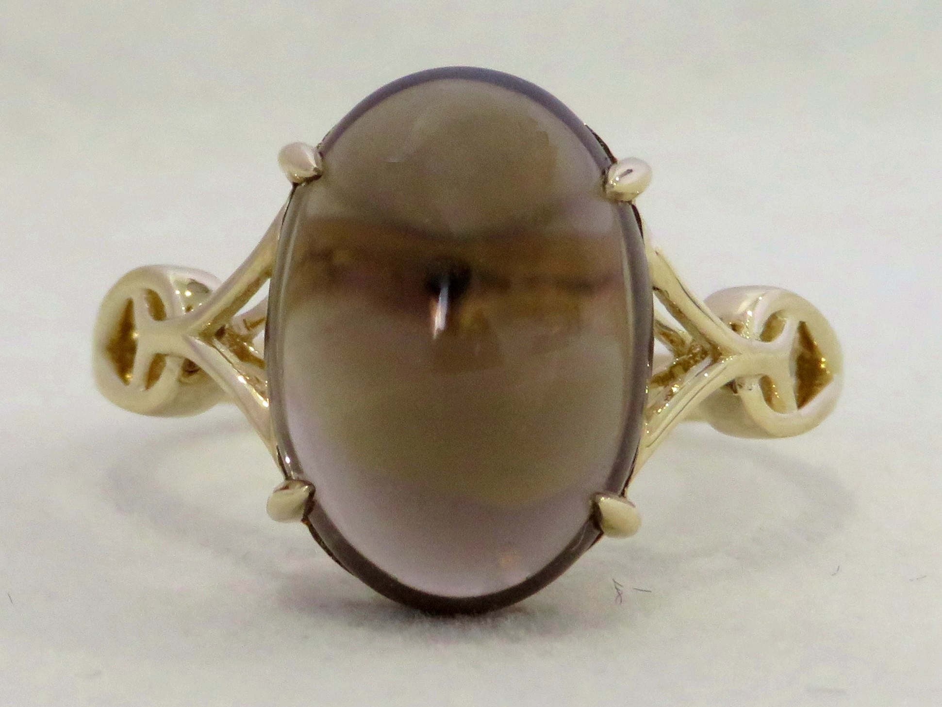 9k Yellow Gold 6.4ct Smoky Quartz Ring