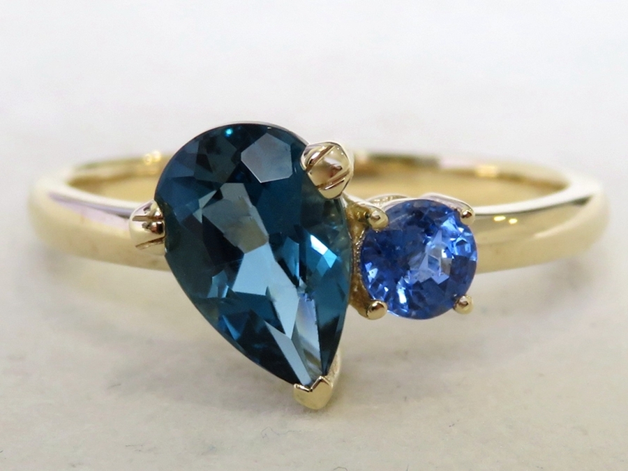 9k Yellow Gold 1.6ct London Blue Topaz & Blue Sapphire Ring