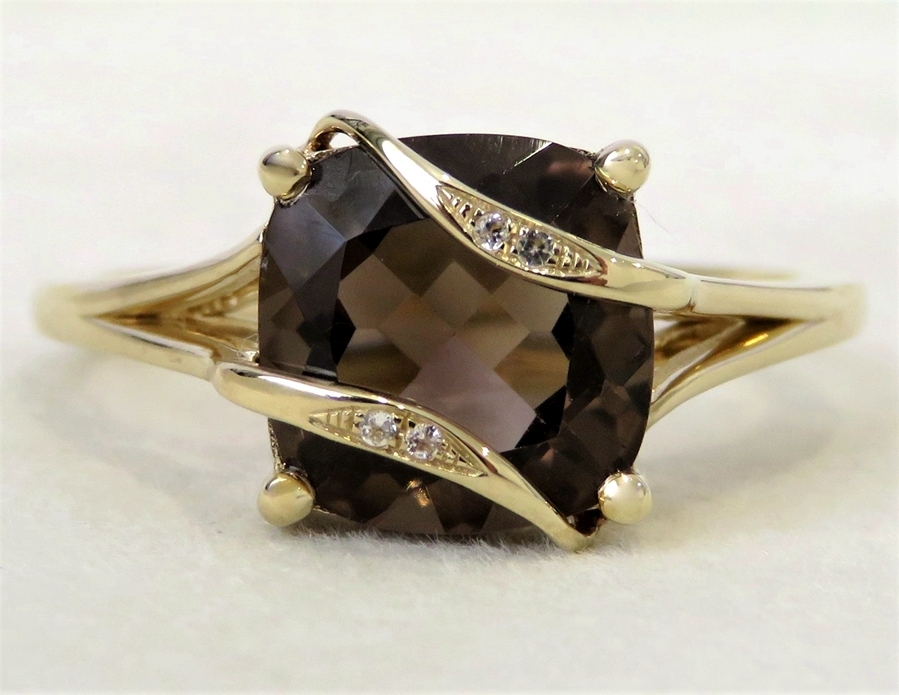 9k Yellow Gold 2.6ct Smoky Quartz & White Sapphire Ring