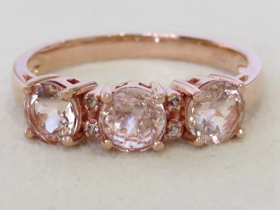 9k Rose Gold 1.6ct Morganite & White Sapphire Ring
