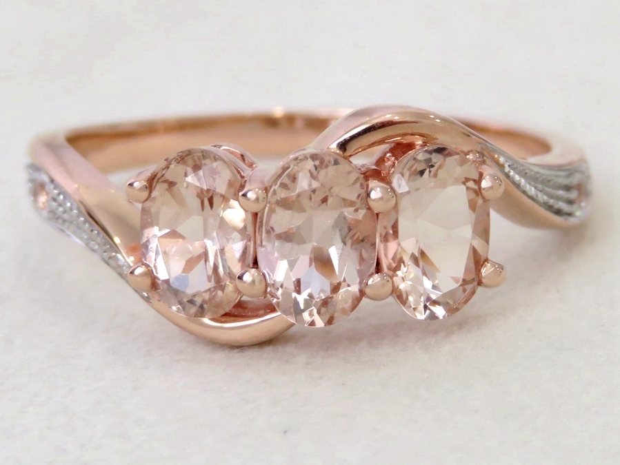 9k Rose Gold 1.35ct Morganite & White Sapphire Ring