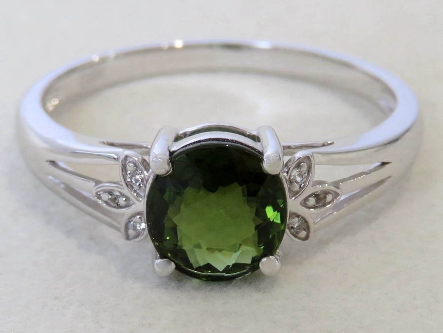 9k White Gold 1.21ct Green Tourmaline & White Sapphire Ring
