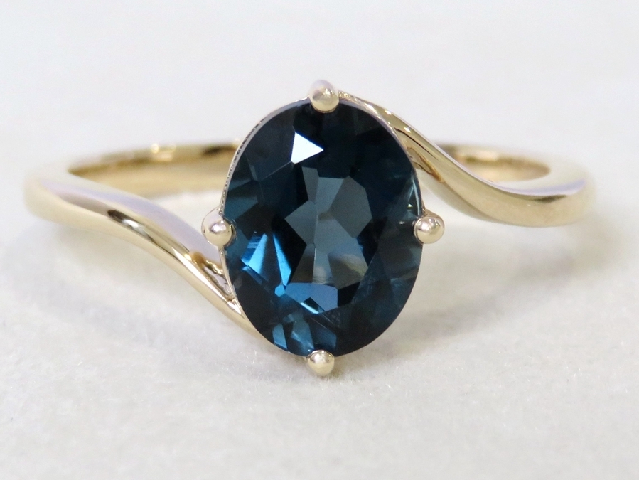 9k Yellow Gold 2.2ct London Blue Topaz Ring