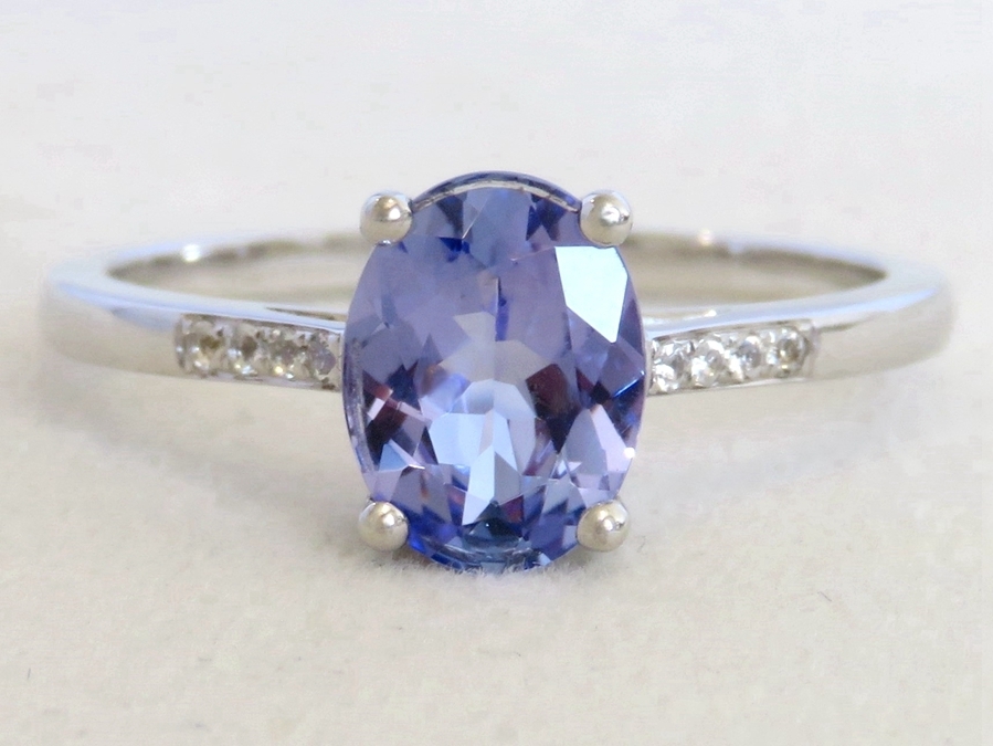 9k White Gold 1.32ct Tanzanite & White Sapphire Ring