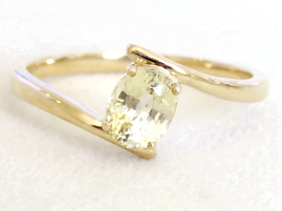 9k Yellow Gold 1ct Yellow Sapphire Ring