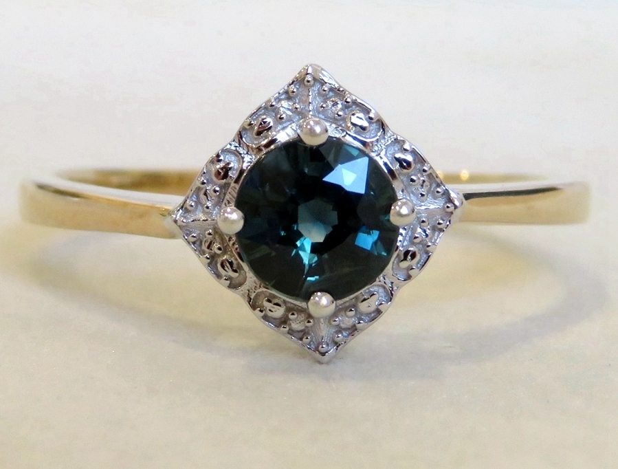 9k Yellow & White Gold Teal Sapphire Ring