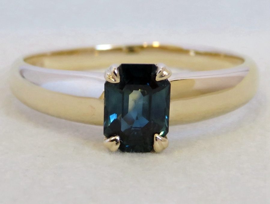 1.04ct Teal Sapphire Ring in 14k Yellow Gold