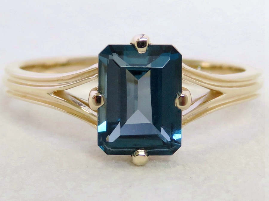 2ct London Blue Topaz Ring in 9k Yellow Gold