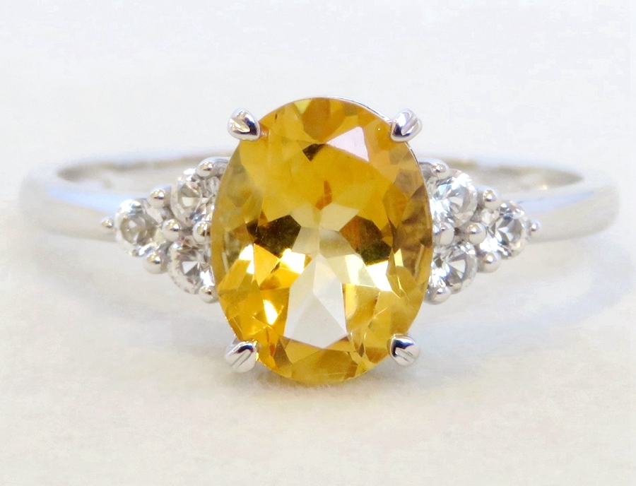 1.8ct Citrine & White Sapphire Ring in 9k White Gold