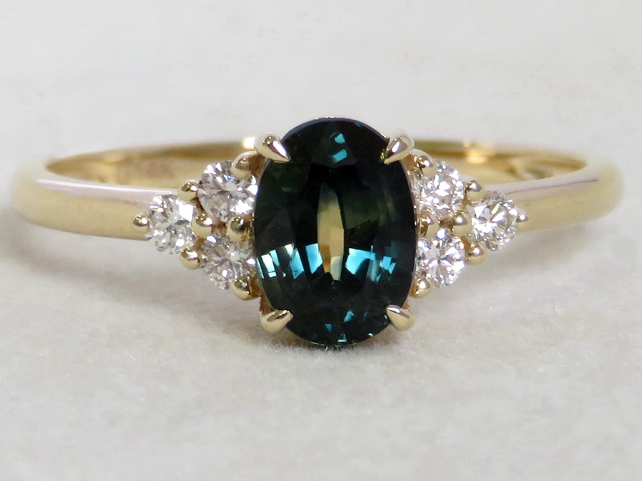 1.46ct Teal Sapphire & 0.18ct Diamond Ring in 14k Yellow Gold