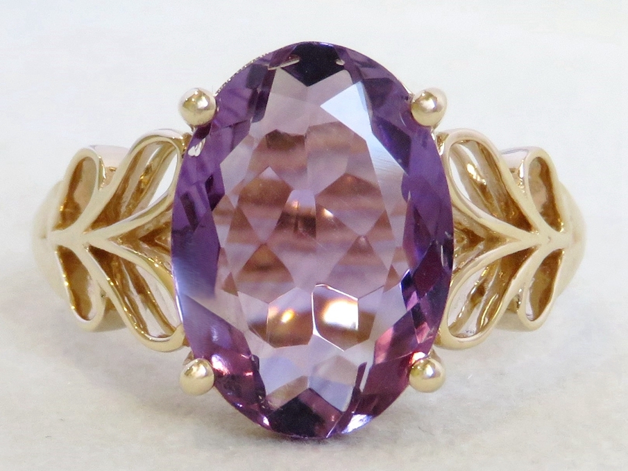 4.2ct Amethyst Leaf Design Ring in 9k Yellow Gold