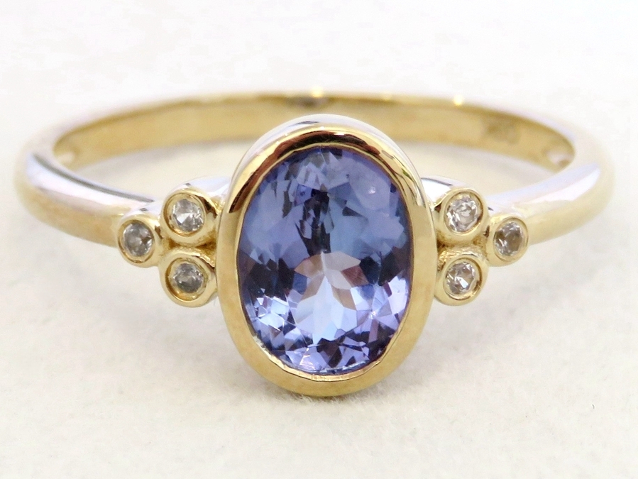 9k Yellow Gold Natural 1.2ct Tanzanite & White Sapphire Bezel Set Ring | CL Jewellery NZ