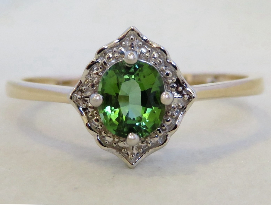 9K Yellow & White Gold Green Tourmaline Floral Ring | CL Jewellery NZ