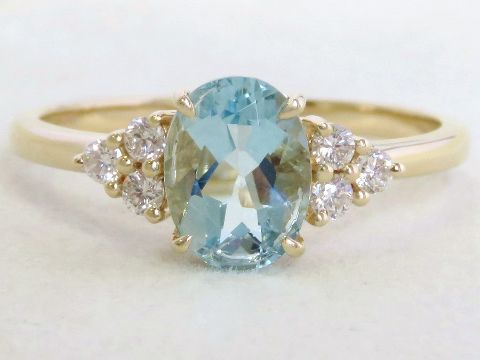 1.12ct Aquamarine & 0.18ct Diamond Ring in 14k Yellow Gold