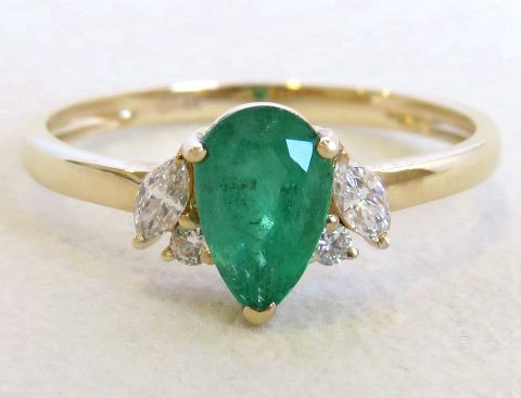 1ct Emerald Engagement Ring with 0.16ct Diamond in 14k Yellow Gold