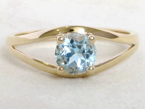 1ct Blue Topaz Ring Split Band Design in 9k Yellow Gold