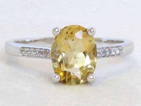 1.7ct Citrine Ring with White Sapphire in 9k White Gold